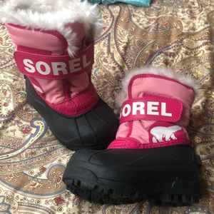 Children’s Sorel boots size 7